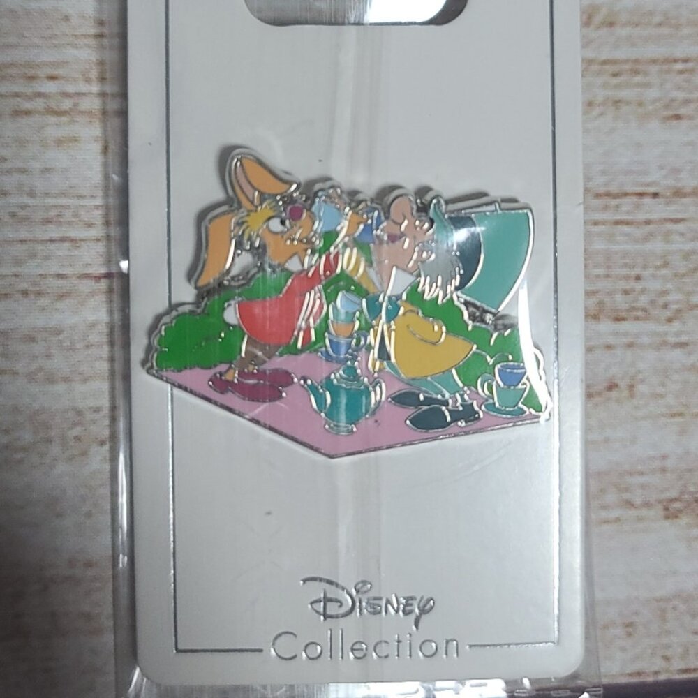 Disney Parks Alice in Wonderland Mad Hatter Tea Party Pin - NEW